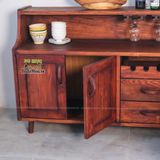Tủ rượu bằng gỗ, rất phong cách