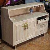 Tủ rượu bằng gỗ, rất phong cách