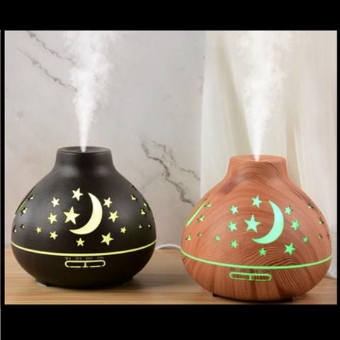 Máy xông tinh dầu đèn lồng trăng sao 550 ml - Tặng kèm 01 tinh dầu 10 ml
