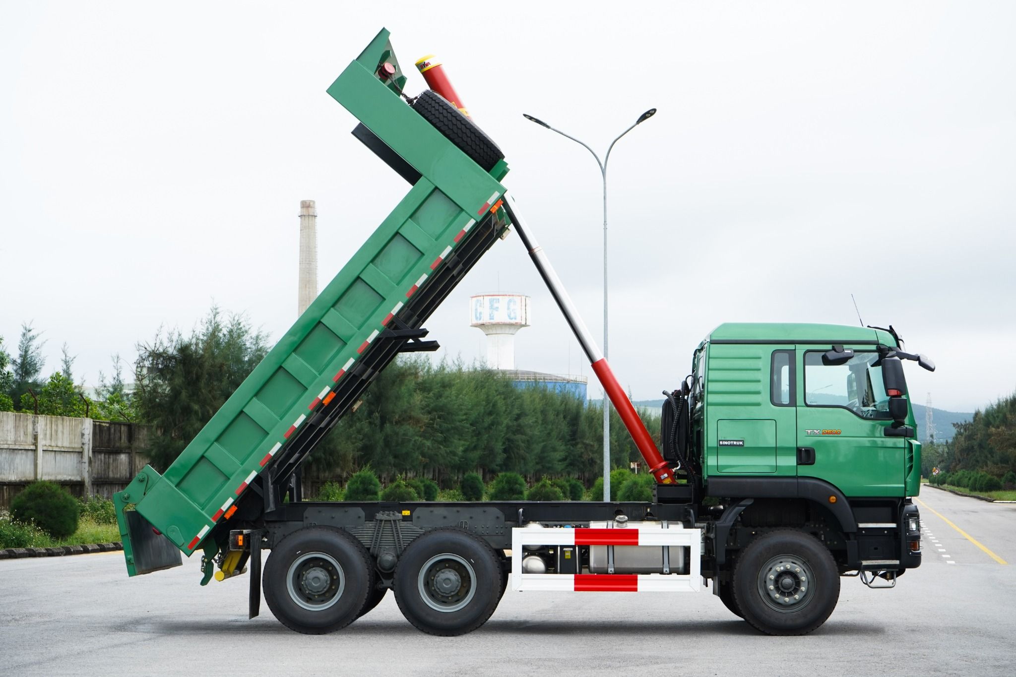  HOWO TX D600 | Xe Ben Howo 3 Chân 