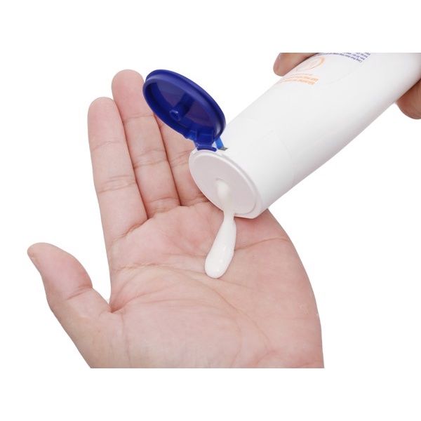  Dưỡng thể Nivea (ban đêm) - Extra White Night Nourish (MP0302 MP0303) 