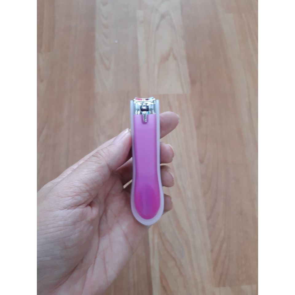  Bấm móng có khay nhựa giá rẻ ( loại to ) (KE0313) 