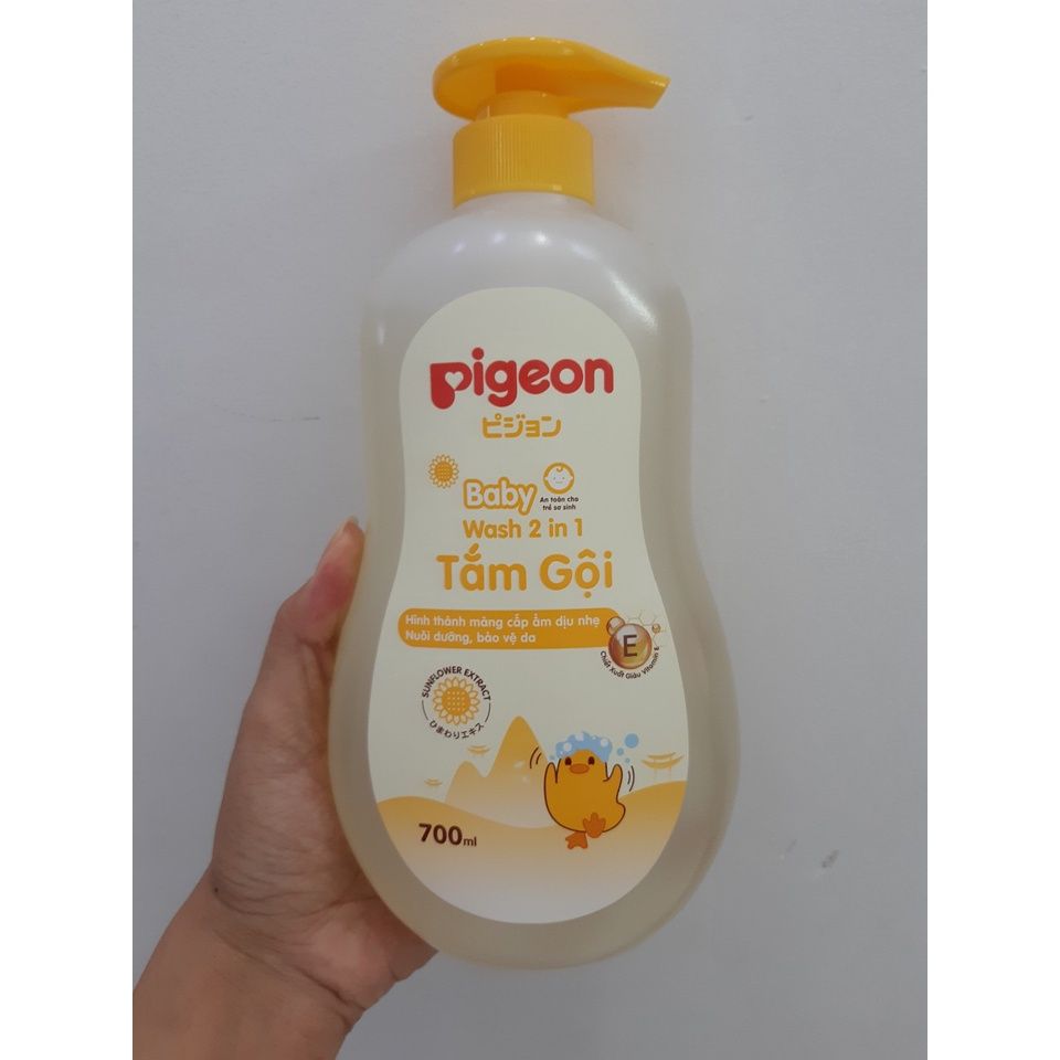 Sữa tắm gội vàng Pigeon (2in1) 700ml (MP4609) 