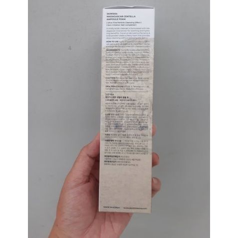  Sữa rửa mặt làm sạch sâu cho da nhạy cảm Skin1004 125ml - MP8337 