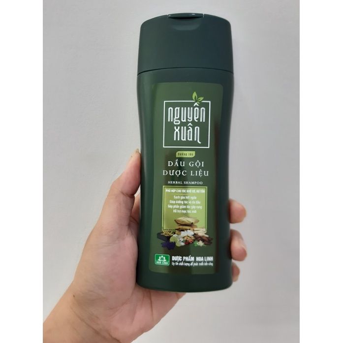  Dầu gội dược liệu Nguyên Xuân dưỡng tóc - Xanh lá 200ml (MP8211) 