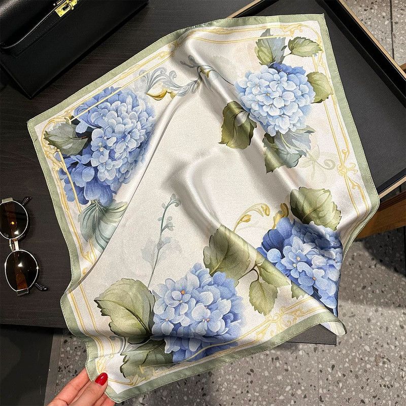 Khăn lụa tơ tằm họa tiết 53x53cm BASELE0674