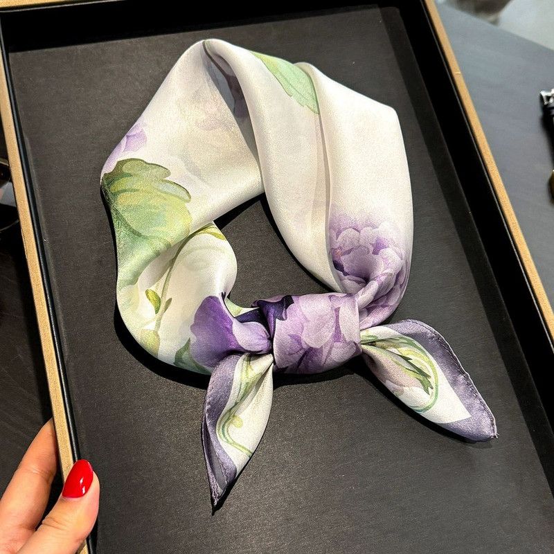 Khăn lụa tơ tằm họa tiết 53x53cm BASELE0675