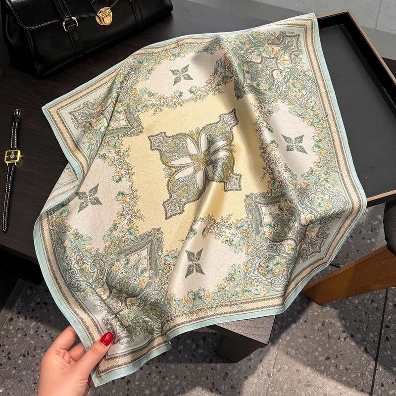 Khăn lụa tơ tằm họa tiết 53x53cm BASELE0677