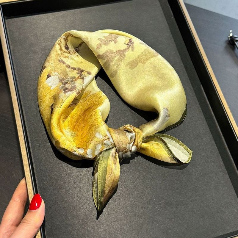 Khăn lụa tơ tằm họa tiết 53x53cm BASELE0708