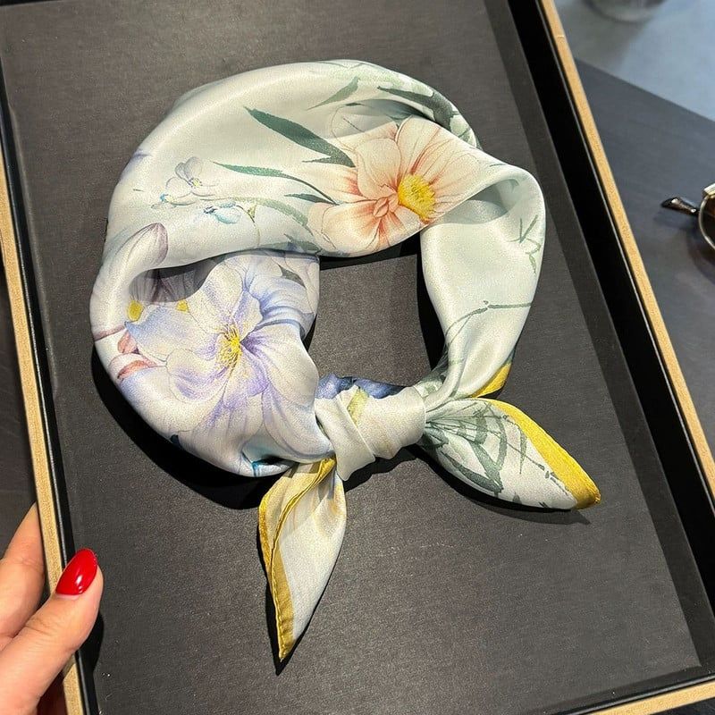 Khăn lụa tơ tằm họa tiết 53x53cm BASELE0711