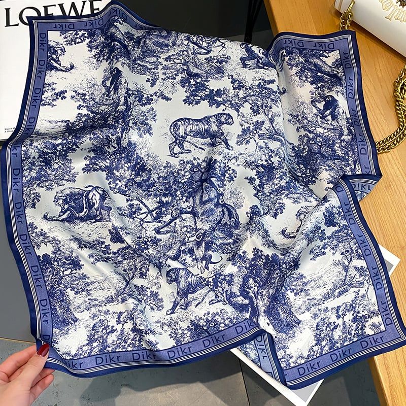 Khăn Lụa Tơ Tằm 70X70 BASELE097