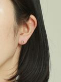  14K Maison Flower labret piercing 