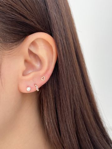  14K Lije Baguette Cubic mini huggie 