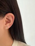  14K Gold Flower labret piercing 