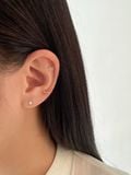  14K Gold Flower labret piercing 