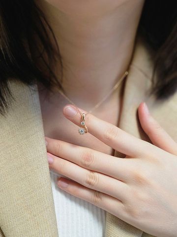  14K Crystal dream pendant 