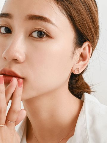  14K Round Ribbon earrings 