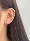  14K Bouquet Flower labret piercing 