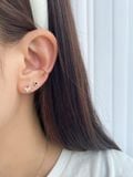  14K Black Star labret piercing 