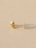  14K Lara Star labret piercing 