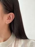  14K Lara Star labret piercing 