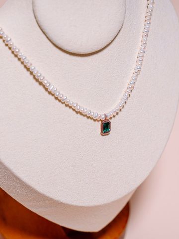  14K Pearl & Emerald necklace 