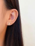  14K Flower labret piercing 