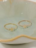  14K Sweet Daisy ring 