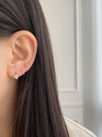  14K Stick mini huggie 