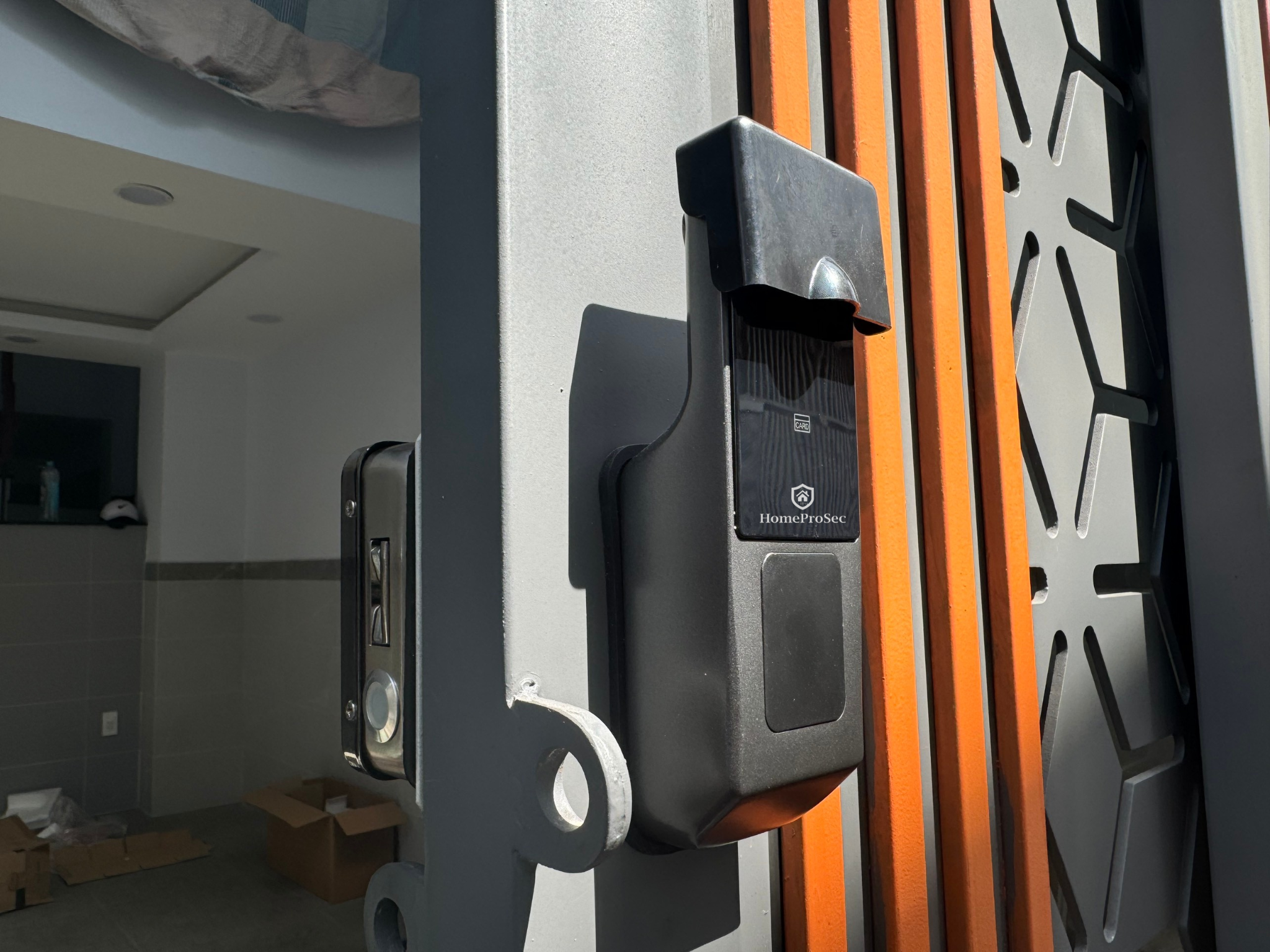  Khoá cổng Pin 01 vân tay  app TTLOCK ( P11- TTLOCK) 