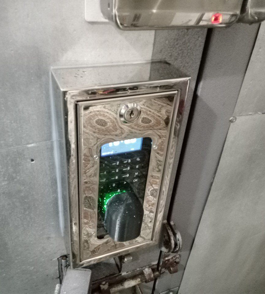  Hộp INOX bảo vệ vân tay ngoài trời cho F19N/ F19V/ F16V 