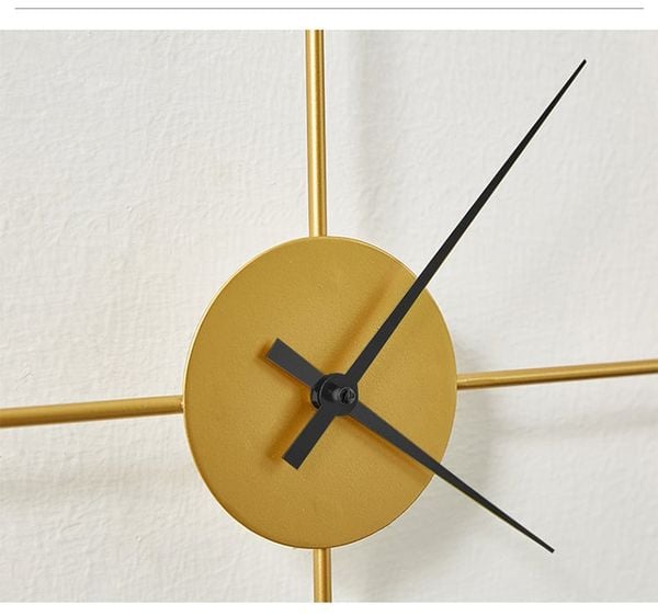  ĐỒNG HỒ KHUNG SẮT 