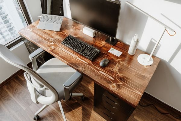  BÀN GỖ THÔNG 120 x 60 x 3 cm 