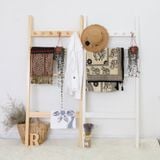  THANG TRANG TRÍ TOWEL LADDER 