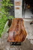  BÀN GỖ ME TÂY 200 x 73-93-79 x 5 cm 