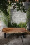  BÀN GỖ ME TÂY 200 x 73-93-79 x 5 cm 