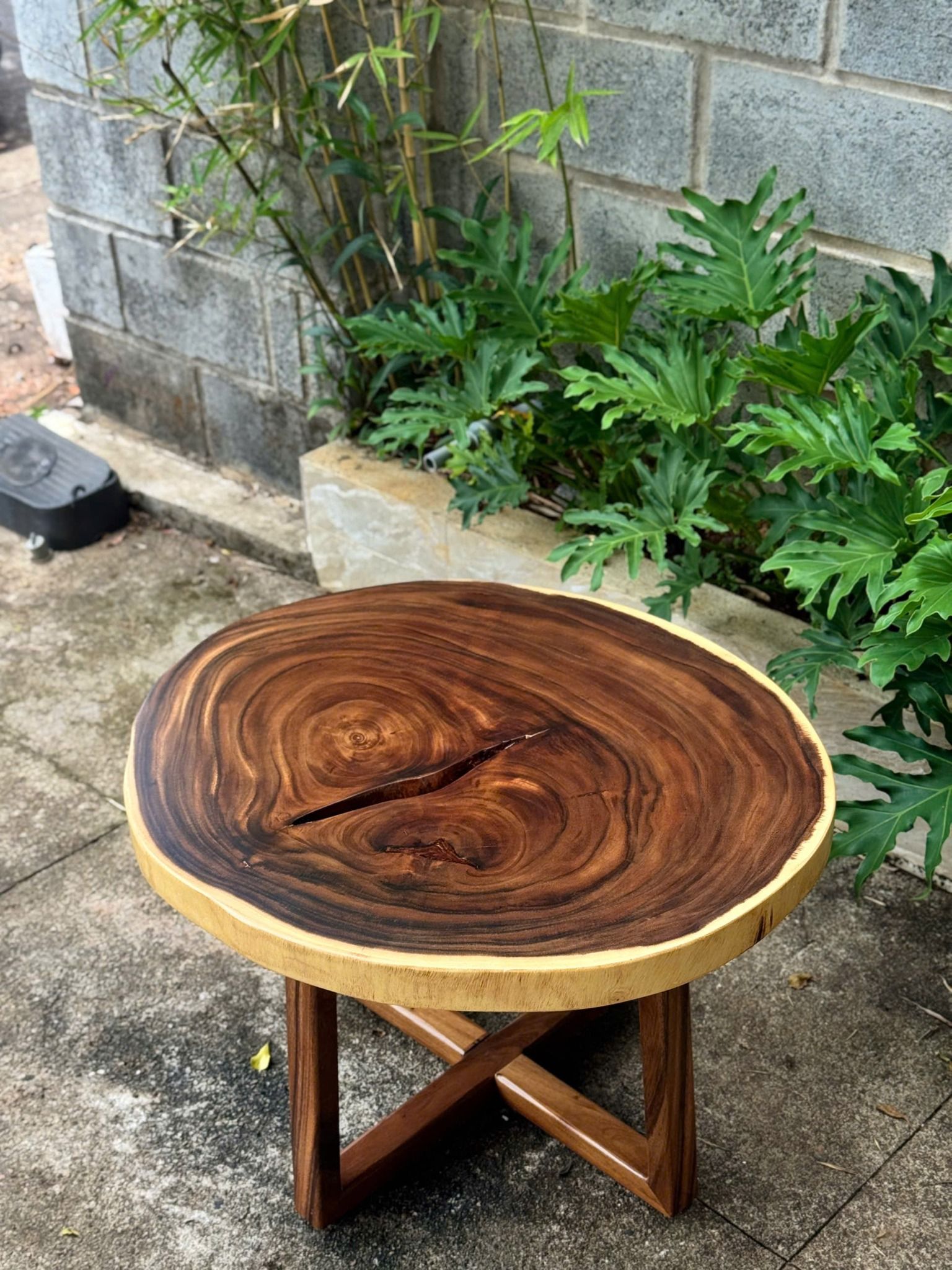  BÀN GỖ ME TÂY 74 x 64 x 5 cm 