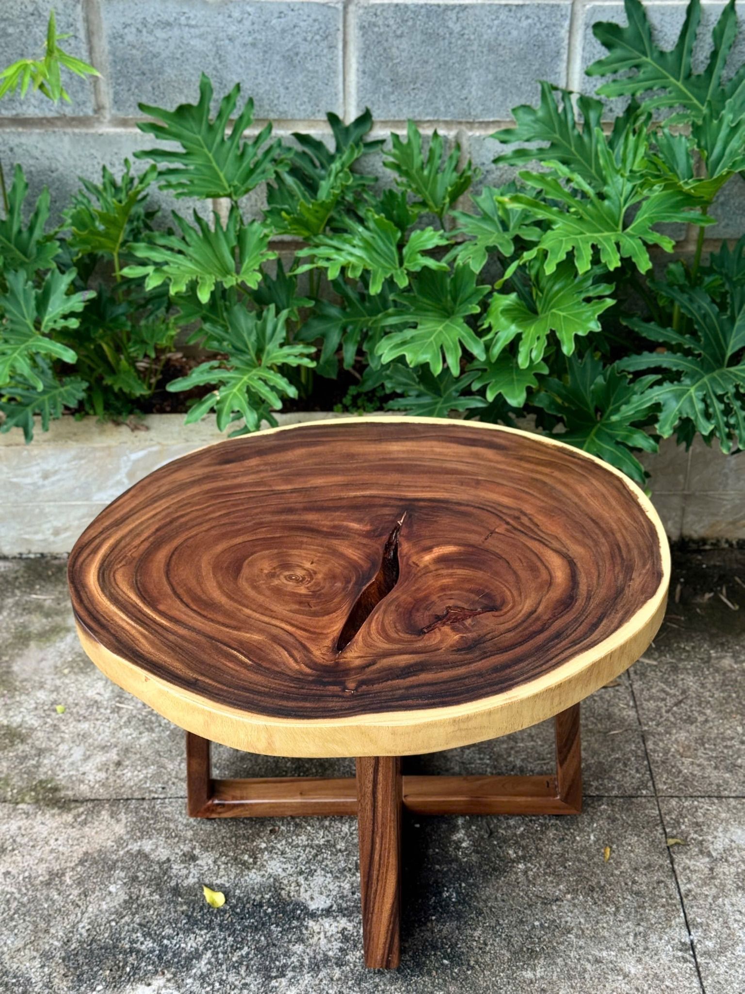  BÀN GỖ ME TÂY 74 x 64 x 5 cm 