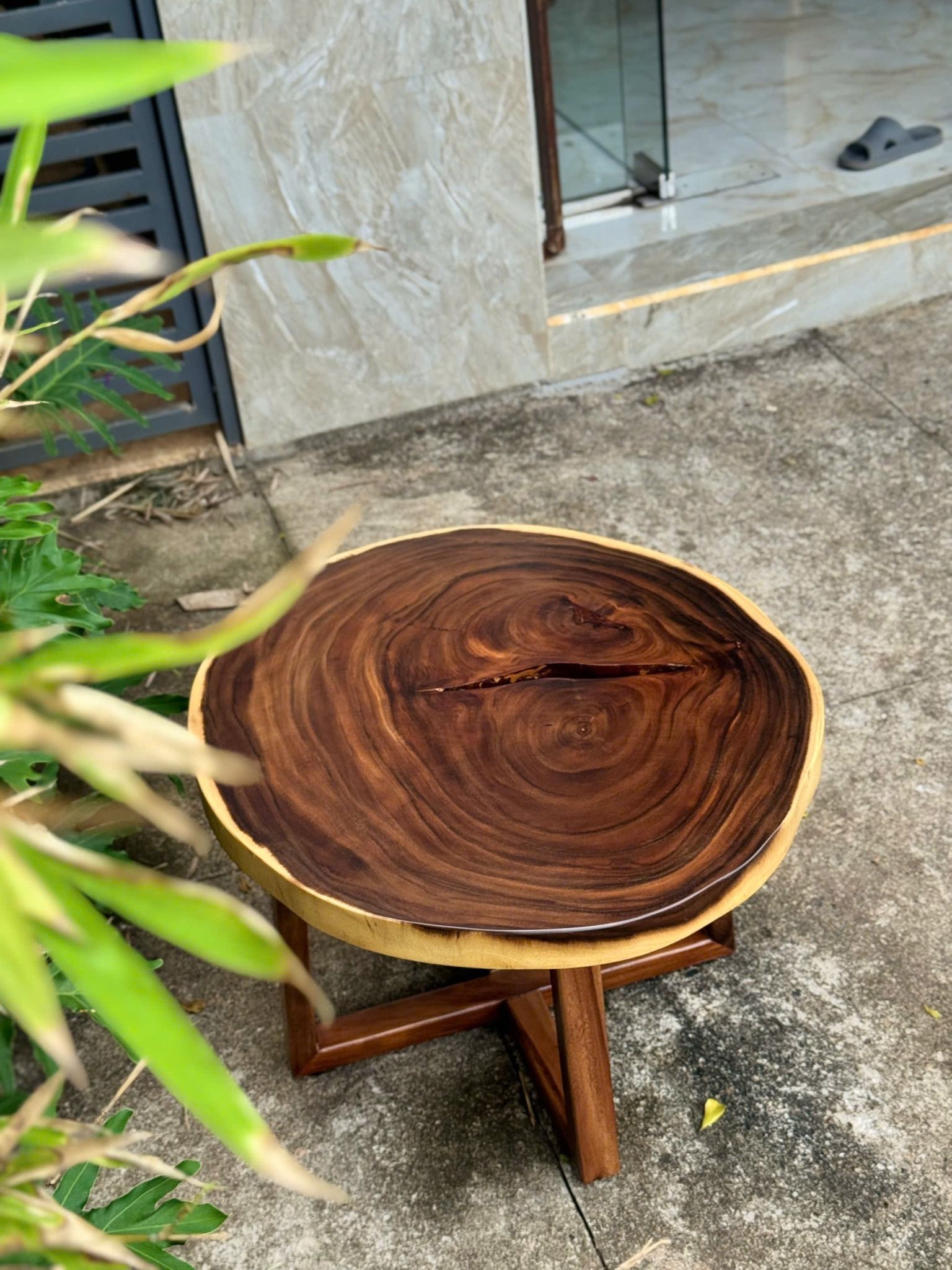  BÀN GỖ ME TÂY 74 x 64 x 5 cm 