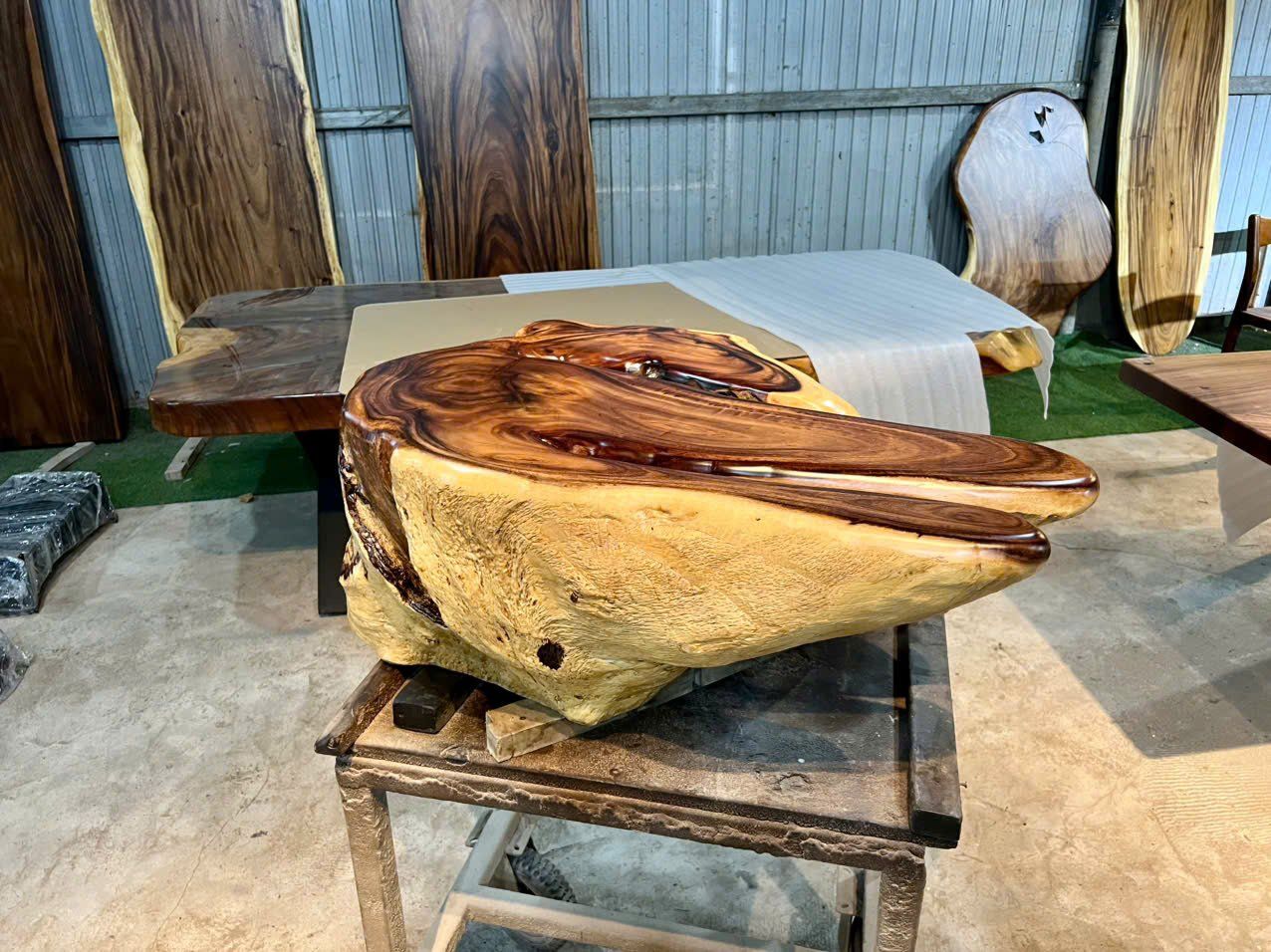 BÀN SOFA GỖ ME TÂY NGUYÊN KHỐI 