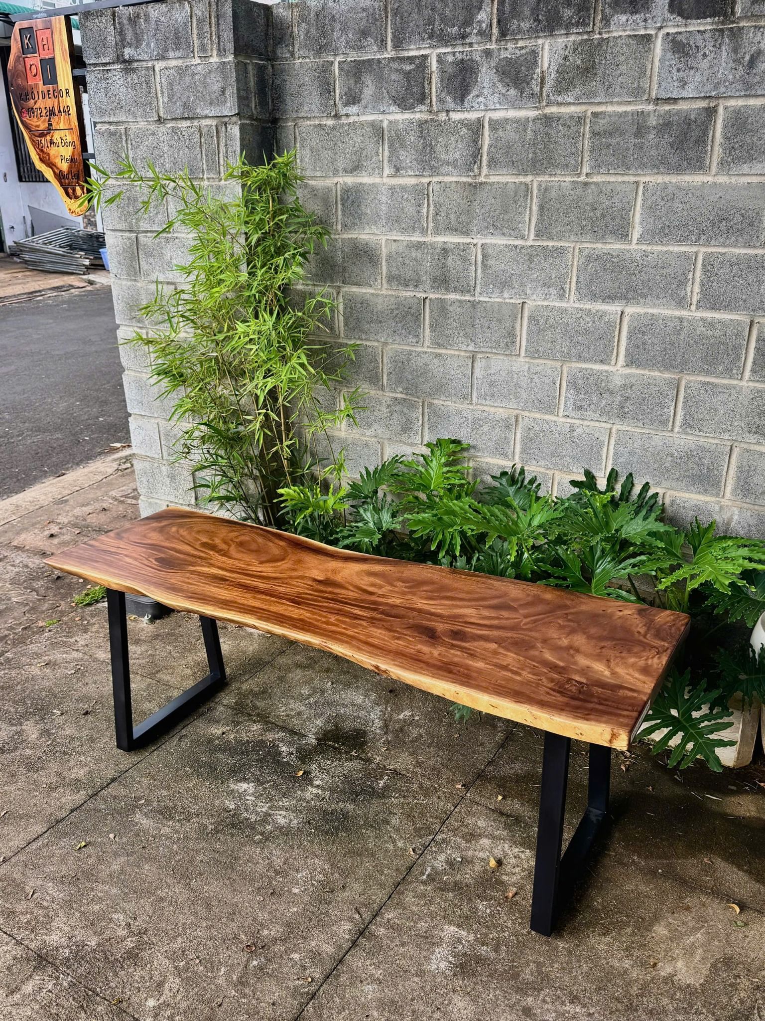  BÀN GỖ ME TÂY 200 x 65-59-61 x 5 cm 