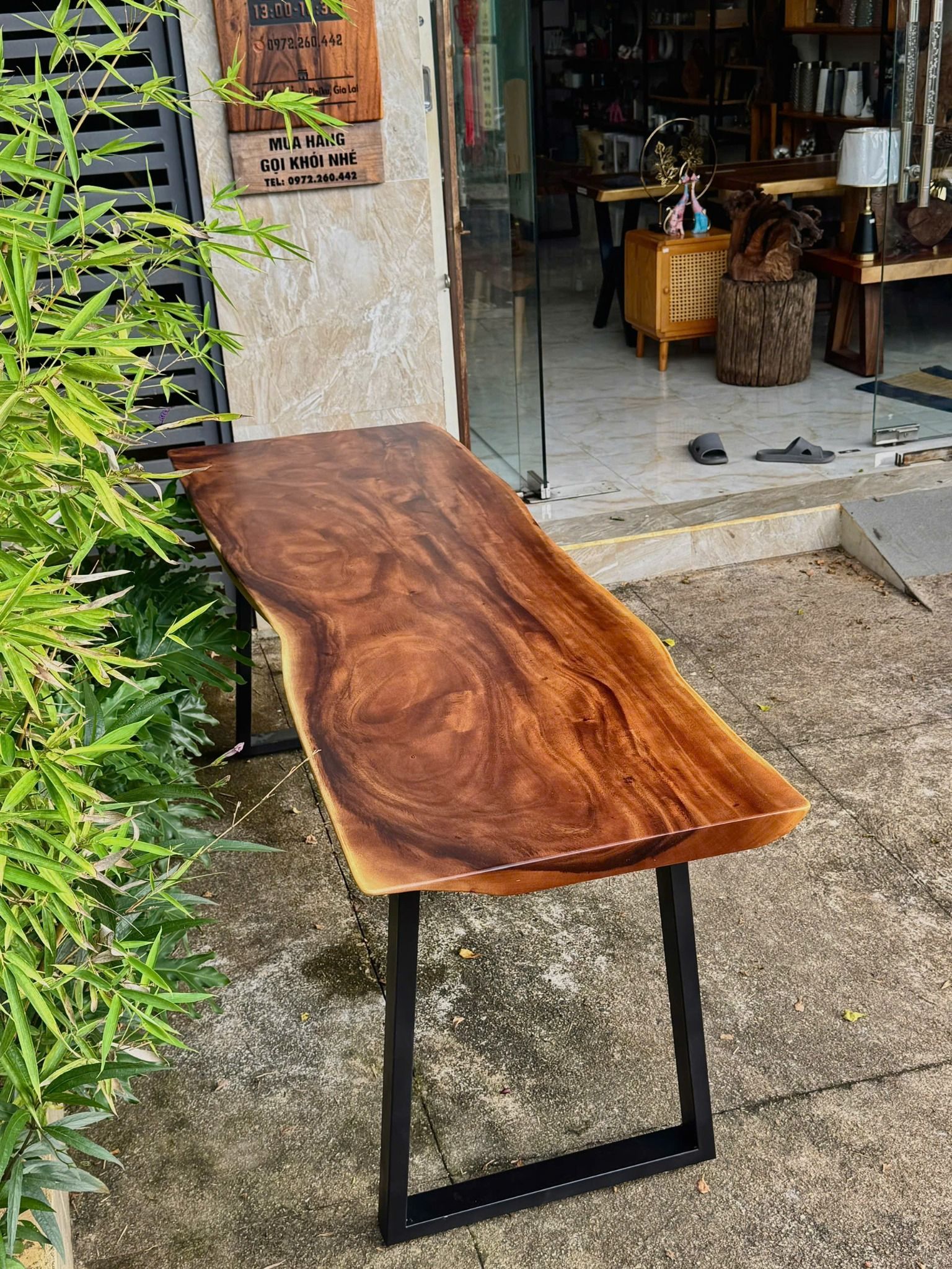  BÀN GỖ ME TÂY 200 x 65-59-61 x 5 cm 