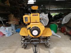 MÁY XỚI ĐẤT SAKURA CHẠY DẦU 173