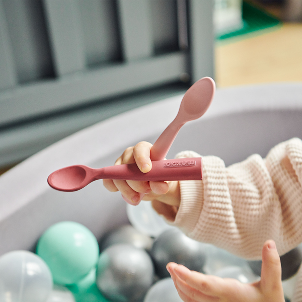 MinikOiOi Muỗng Ăn Dặm Silicone Cao Cấp Mềm Mại Cho Bé (Set 2 Cái)