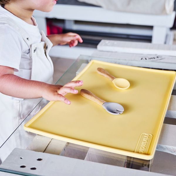 MinikOiOi Bộ Đôi Muỗng Nĩa Silicone Tay Cầm Gỗ Tre Cho Bé