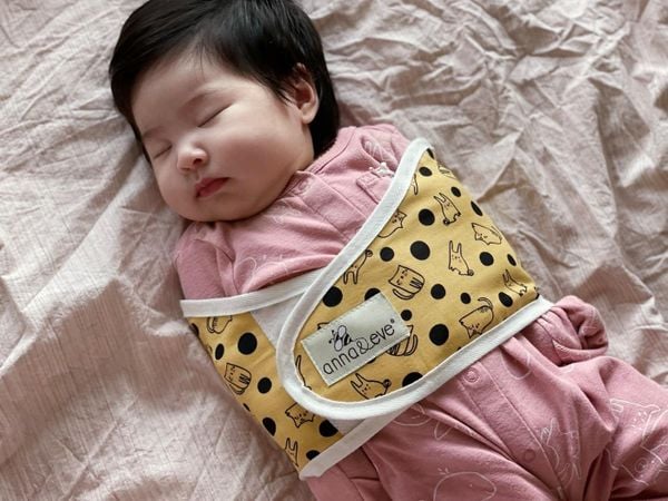 Anna&Eve Khăn Quấn Ngủ Ngon, Chống Giật Mình Cho Bé Sơ Sinh - Chú Mèo Màu Vàng