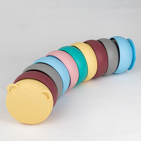 MinikOiOi Chén Ăn Kèm Nắp Đậy Silicone Có Đế Hít Chống Trơn