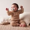 B.BOX NÚM TI CAO SU TỰ NHIÊN MỀM MẠI VỚI CÔNG NGHỆ KHÁNG KHUẨN GỐC BẠC, HỖ TRỢ CHỈNH NHA CHO BÉ, TẶNG KÈM NẮP ĐẬY TIỆN LỢI (SET 2 CÁI)