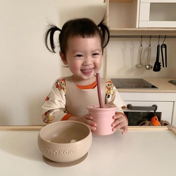 MinikOiOi Cốc Uống Nước Đa Năng Kèm Ống Hút & Nắp Đậy Silicone