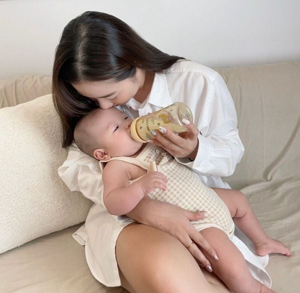 MOYUUM BÌNH SỮA PPSU CAO CẤP ALL IN ONE CHO BÉ